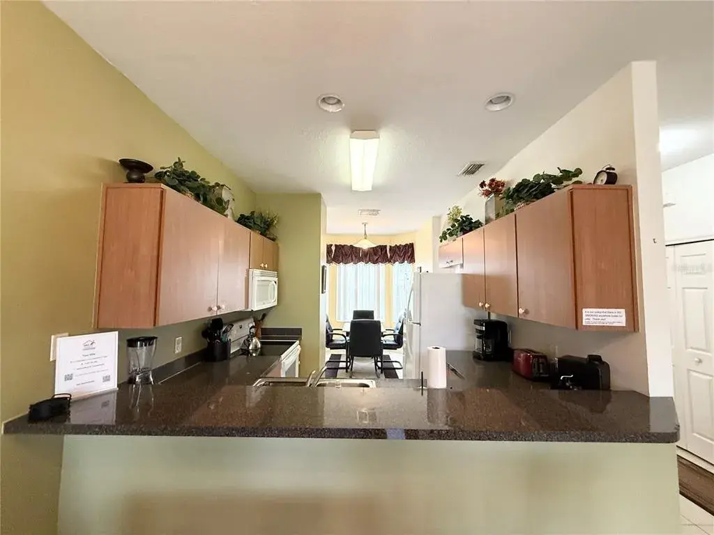 Property for sale at 1213 S BEACH CIRCLE, KISSIMMEE, FL, 34746