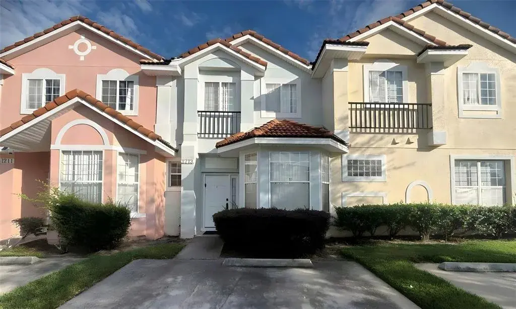 Property for sale at 1213 S BEACH CIRCLE, KISSIMMEE, FL, 34746