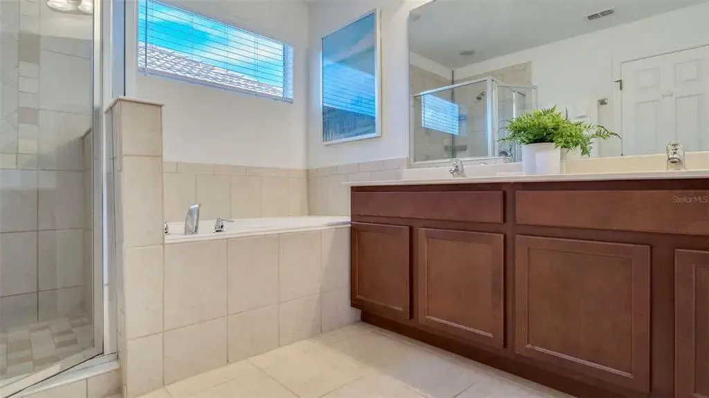 Property for sale at 430 LAS FUENTES DRIVE, KISSIMMEE, FL, 34746