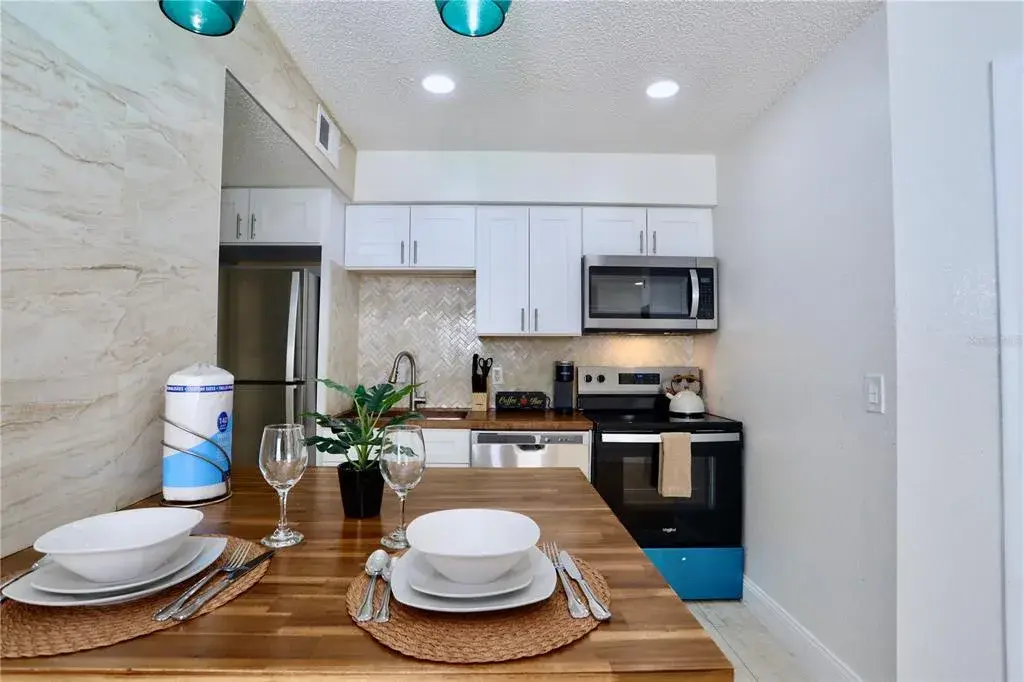 Property for sale at 2207 ANTIGUA PLACE UNIT 717, KISSIMMEE, FL, 34741