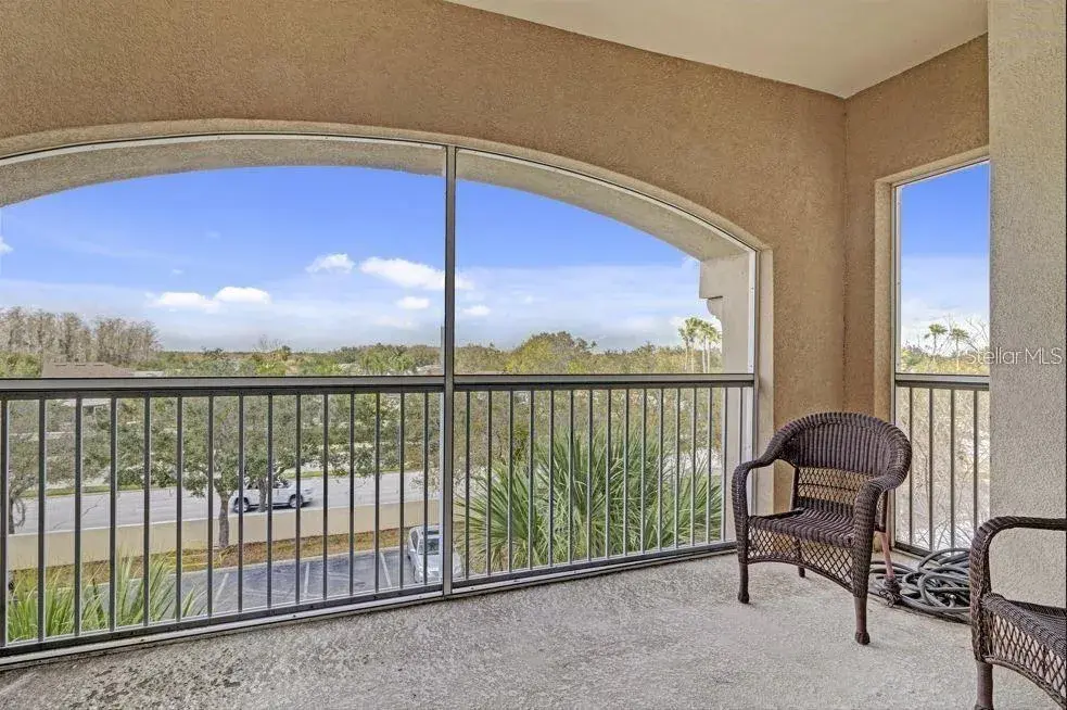 Property for sale at 3351 WHITESTONE CIRCLE UNIT 305, KISSIMMEE, FL, 34741