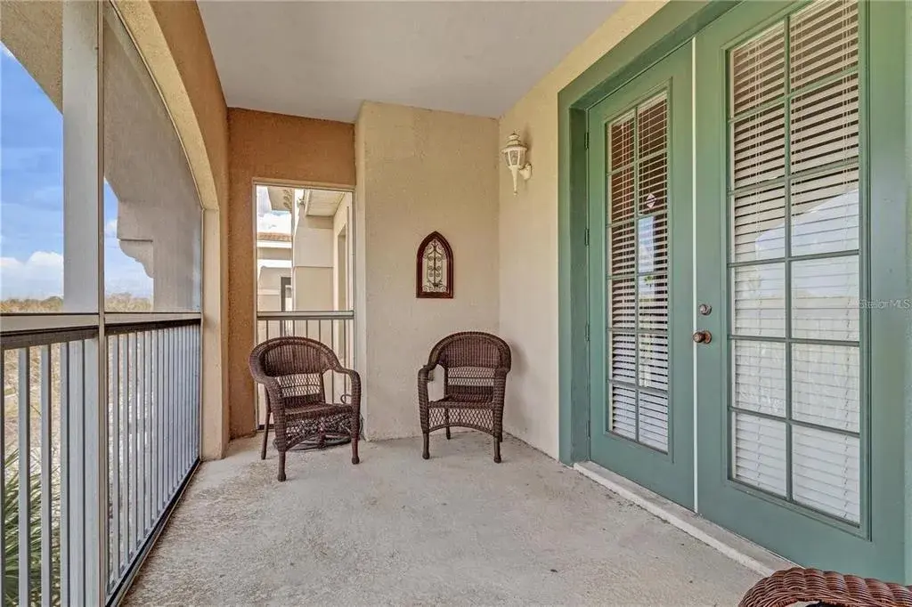 Property for sale at 3351 WHITESTONE CIRCLE UNIT 305, KISSIMMEE, FL, 34741