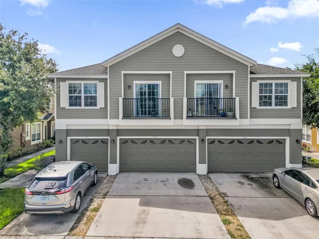 Welcome Home to 1933 Estancia Cir, Kissimmee, FL 34741