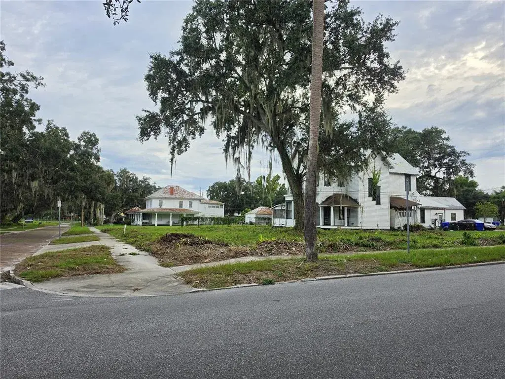 Property for sale at 206 S VERNON AVENUE, KISSIMMEE, FL, 34741