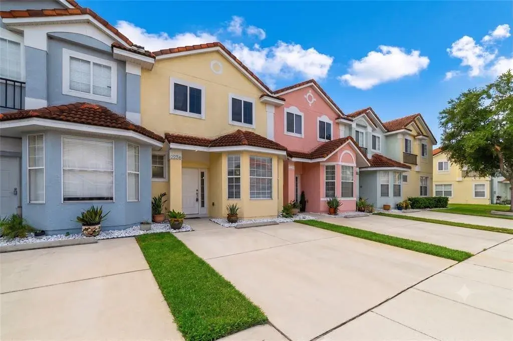 Property for sale at 1236 SOUTH BEACH CIRCLE, KISSIMMEE, FL, 34746