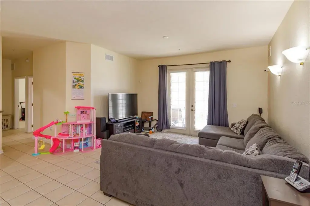 Property for sale at 3001 LAUREL RUN LANE UNIT 206, KISSIMMEE, FL, 34741