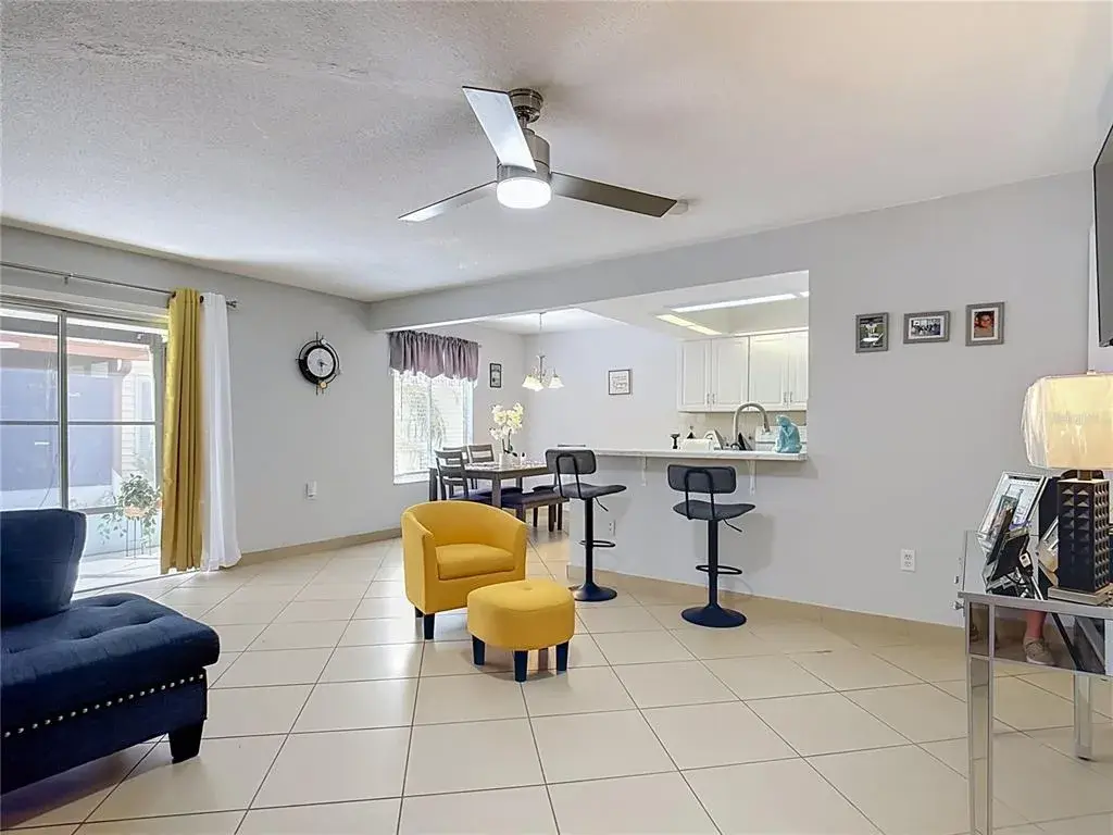 Open living area with breakfast bar.