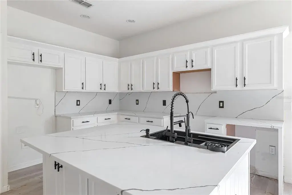 Property for sale at 410 LAS FUENTES DRIVE, KISSIMMEE, FL, 34746