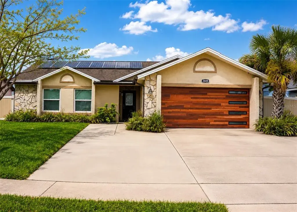 Property for sale at 2609 MILL RUN BOULEVARD, KISSIMMEE, FL, 34744