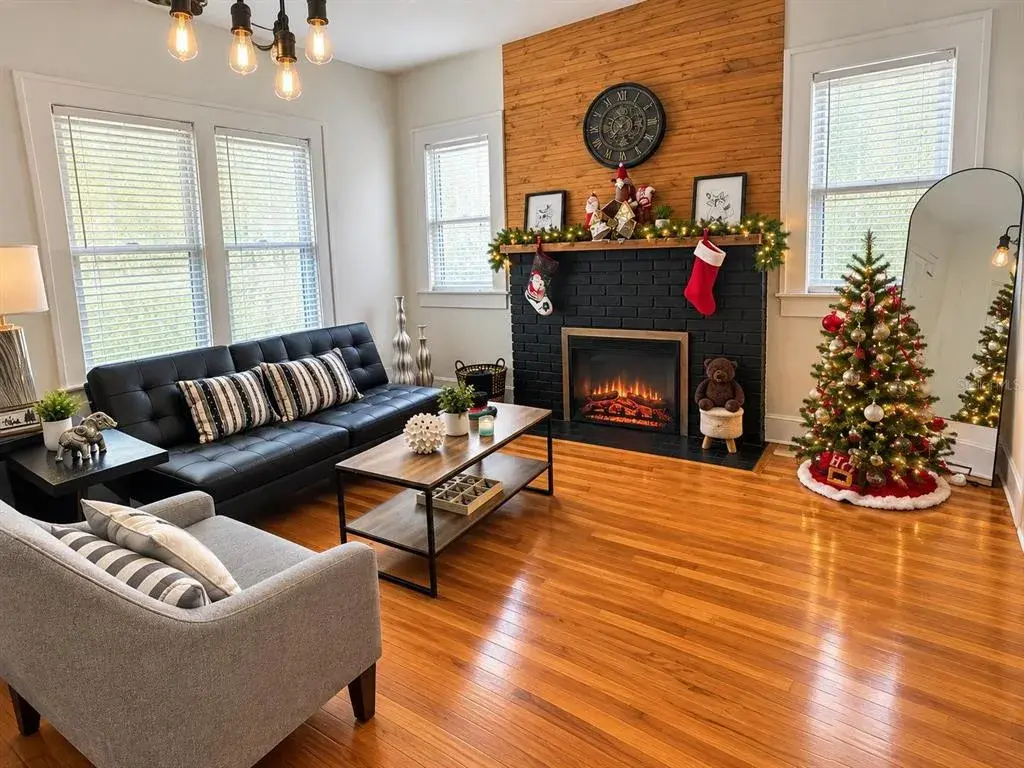 Main House Living room