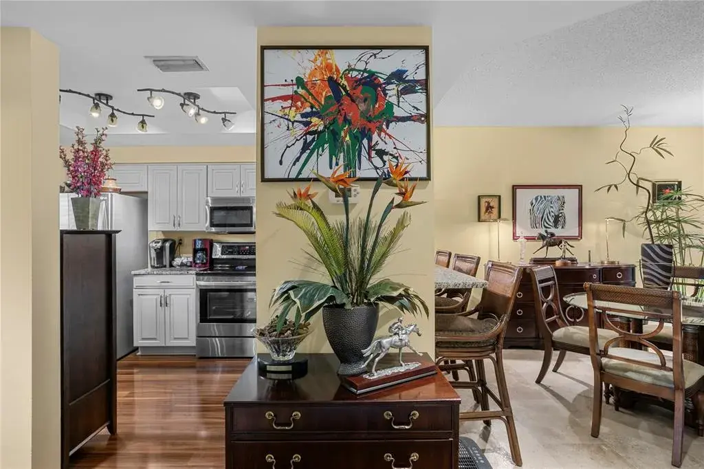 Let's step inside to the refreshed kitchen
