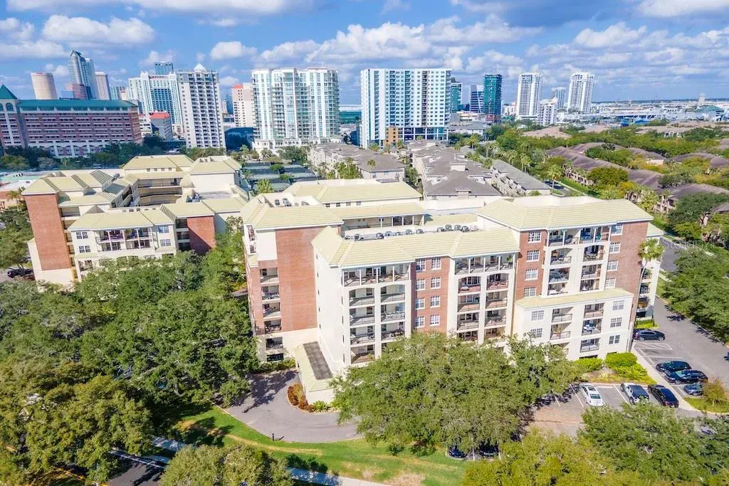 to Harbour Court, right in the middle of it all