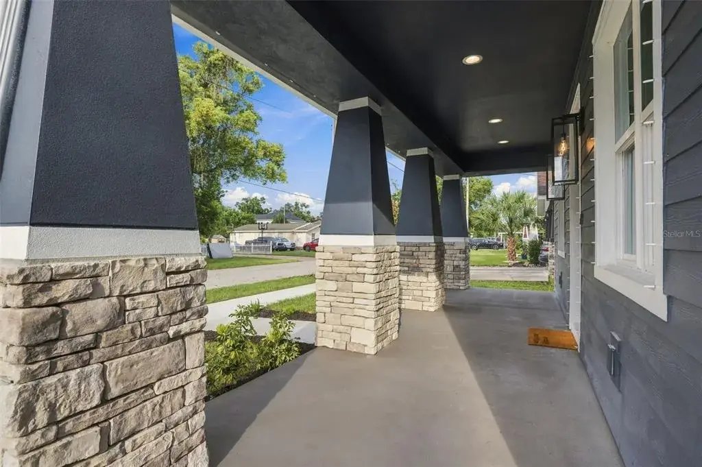 Property for sale at 1509 E KNOLLWOOD STREET, TAMPA, FL, 33610