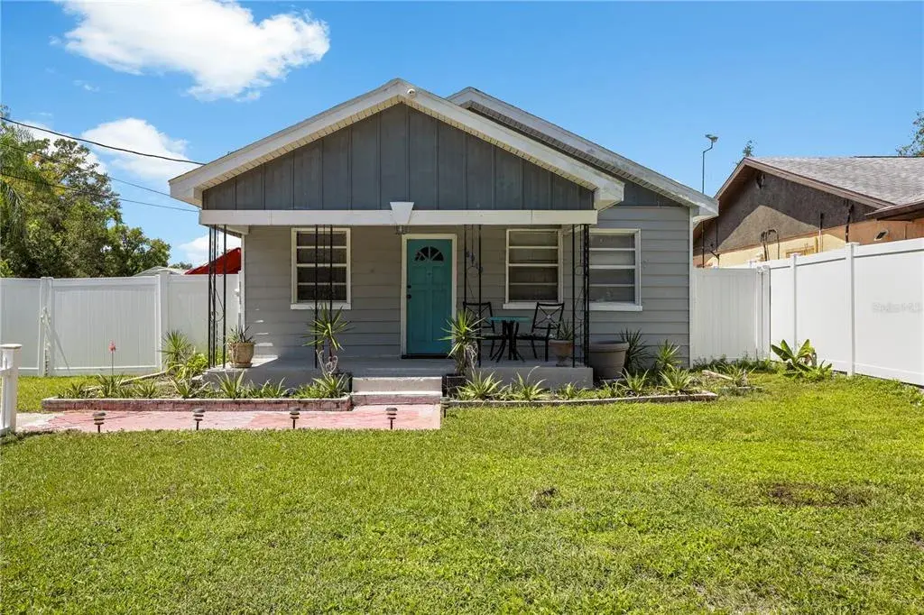 6910 N Brevard Avenue, Tampa, FL, 33604