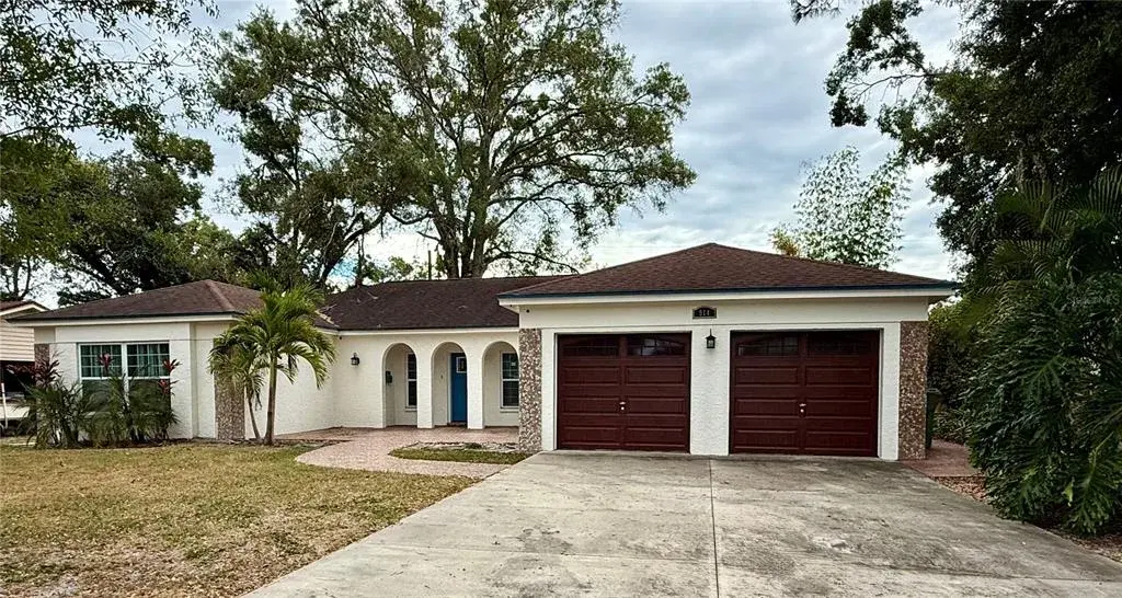 914 W Cimmeron Drive, Tampa, FL, 33603