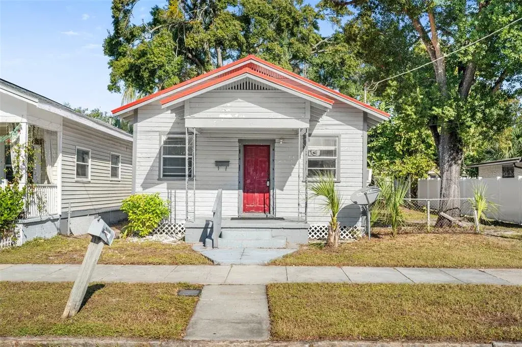 2119 W Chestnut Street, Tampa, FL, 33607