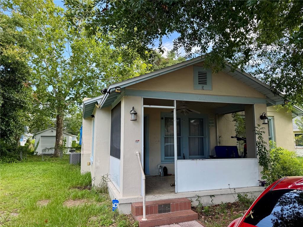 207 E Orange Street, Kissimmee, FL, 34744