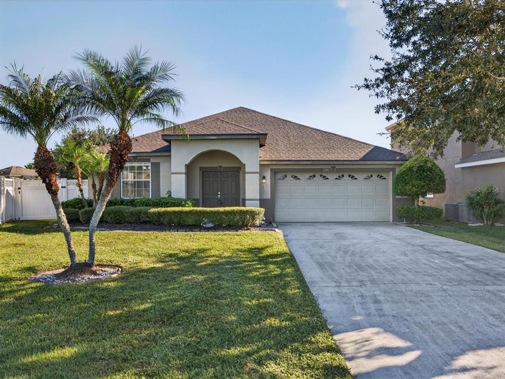 Front of 3585 Maple Ridge Loop