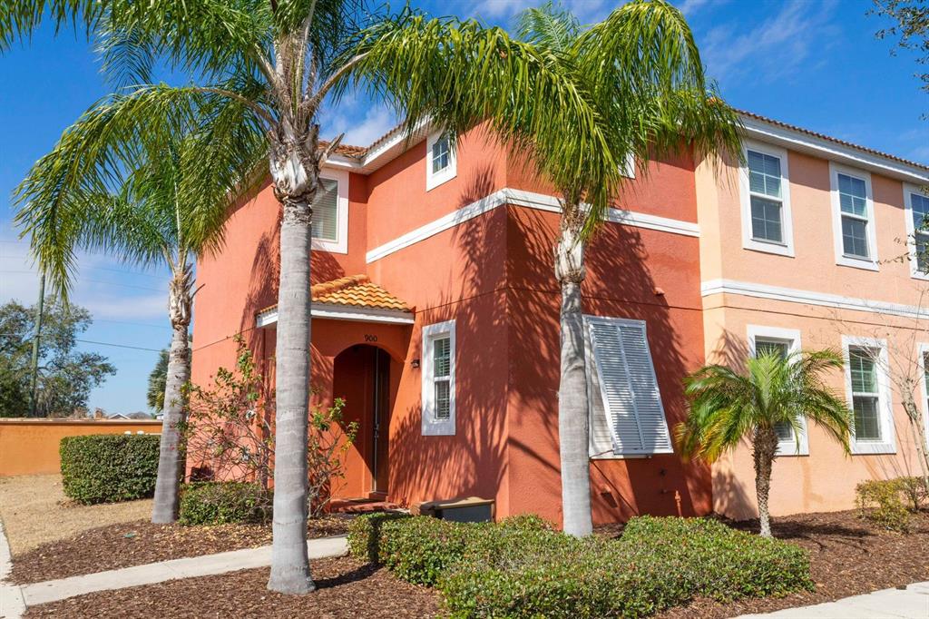 900 Las Fuentes Drive, Kissimmee, FL, 34746