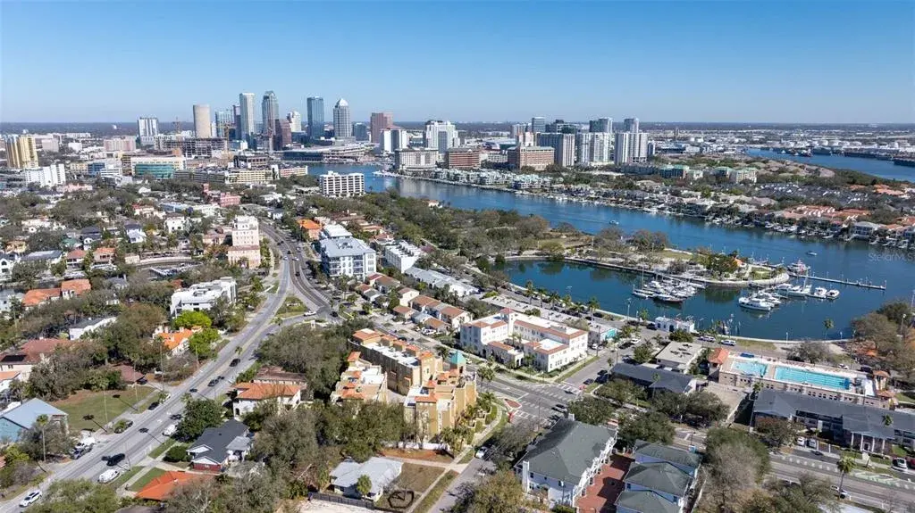 Property for sale at 114 E DAVIS BOULEVARD UNIT 4, TAMPA, FL, 33606
