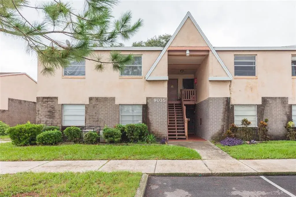 Property for sale at 9035 WESTCHESTER CIRCLE UNIT 133, TAMPA, FL, 33604