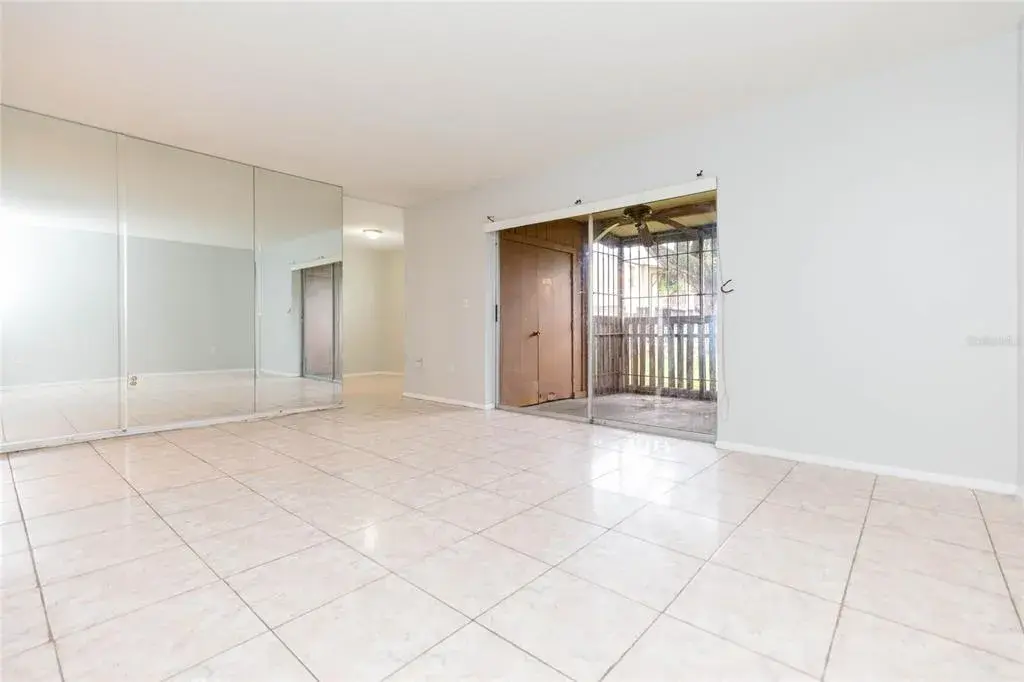 Property for sale at 9035 WESTCHESTER CIRCLE UNIT 133, TAMPA, FL, 33604