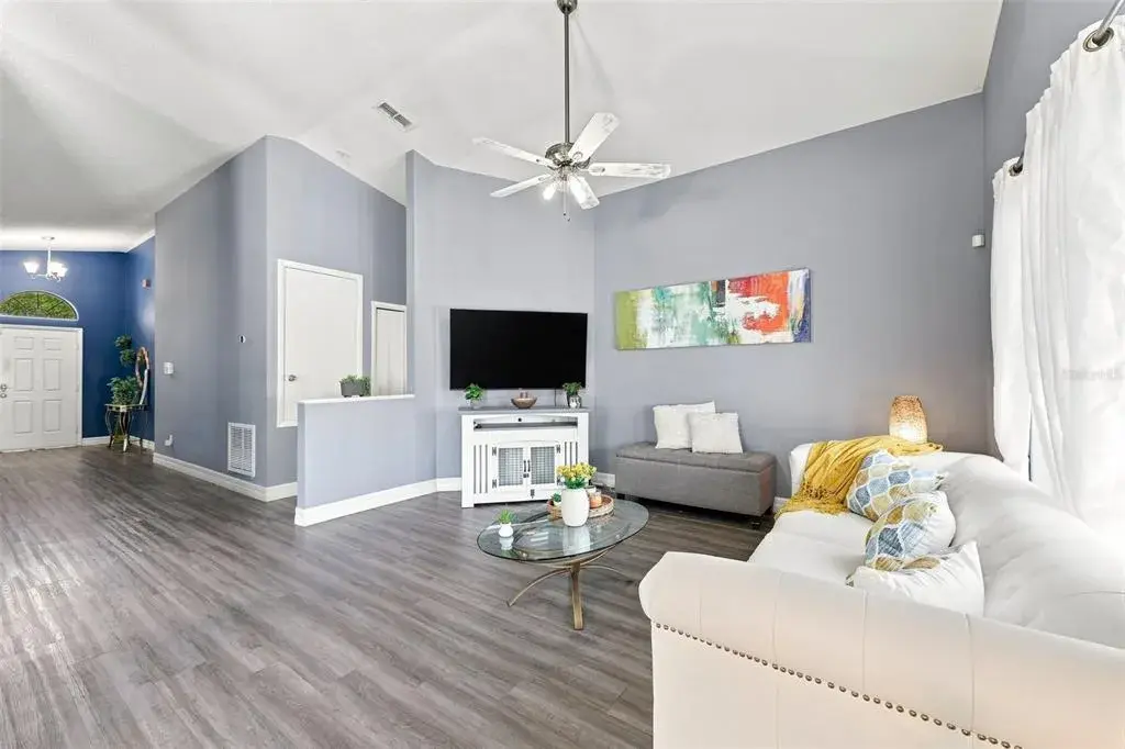 Property for sale at 510 CASTLEMAIN CIRCLE, DAVENPORT, FL, 33897