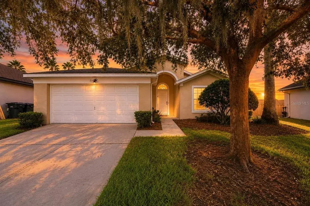 Welcome home to 510 Castlemain Circle