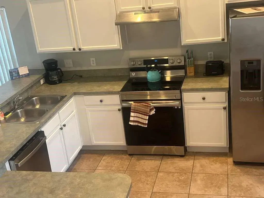 Property for sale at 115 CASTLEMAIN CIRCLE, DAVENPORT, FL, 33897