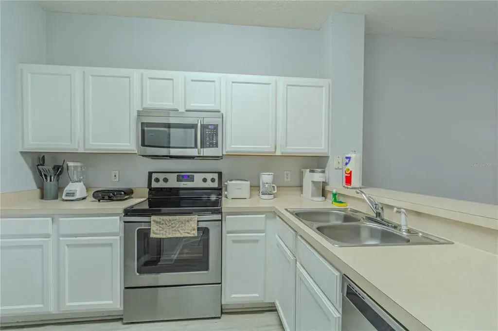 Property for sale at 8502 CRYSTAL COVE LOOP, KISSIMMEE, FL, 34747