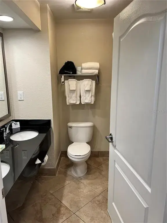 Property for sale at 3000 MAINGATE LANE UNIT 228, KISSIMMEE, FL, 34747
