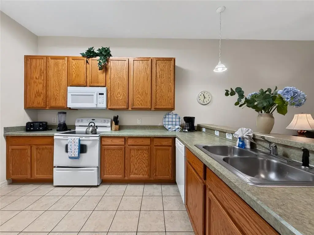 Property for sale at 400 RUM RUN UNIT 404, DAVENPORT, FL, 33897