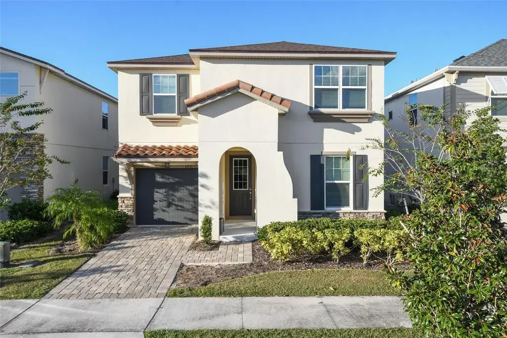 8931 AMELIA DOWNS