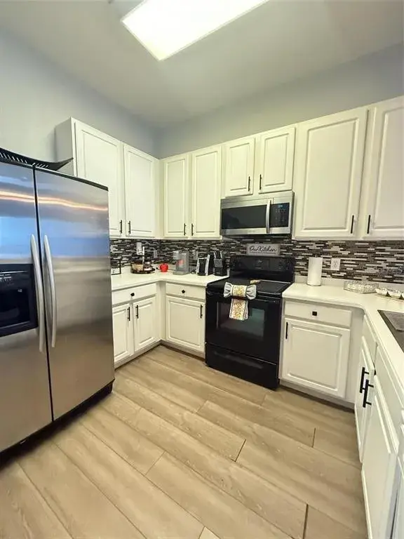Property for sale at 115 ROGUES RETREAT UNIT 115, DAVENPORT, FL, 33897
