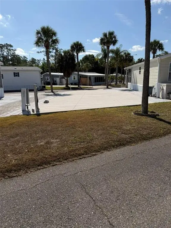 Property for sale at 9000 US HWY 192 UNIT 833, CLERMONT, FL, 34714