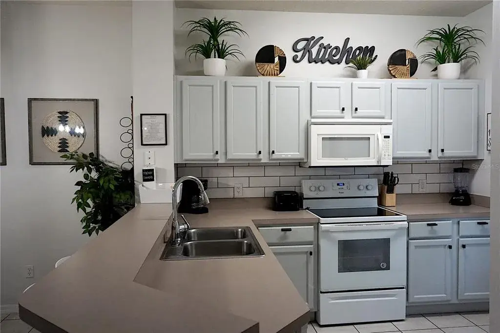Property for sale at 8529 BAY LILLY LOOP, KISSIMMEE, FL, 34747