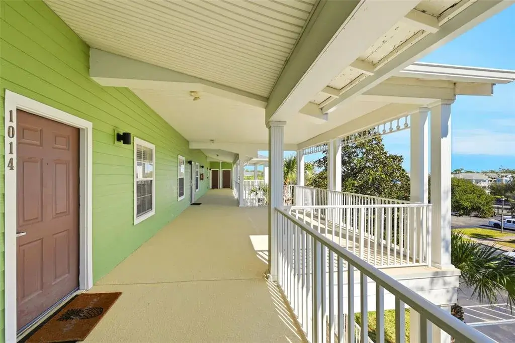 Property for sale at 1014 GRAN BAHAMA BOULEVARD UNIT 31-1014, DAVENPORT, FL, 33837