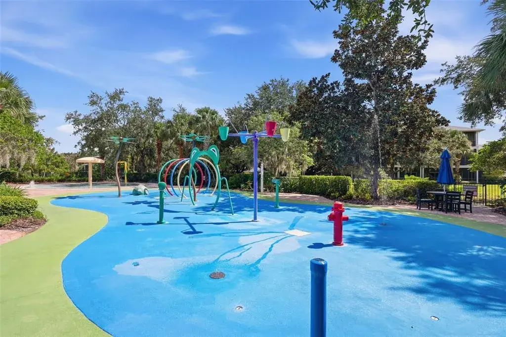 Kids & guests will love the splash pad!