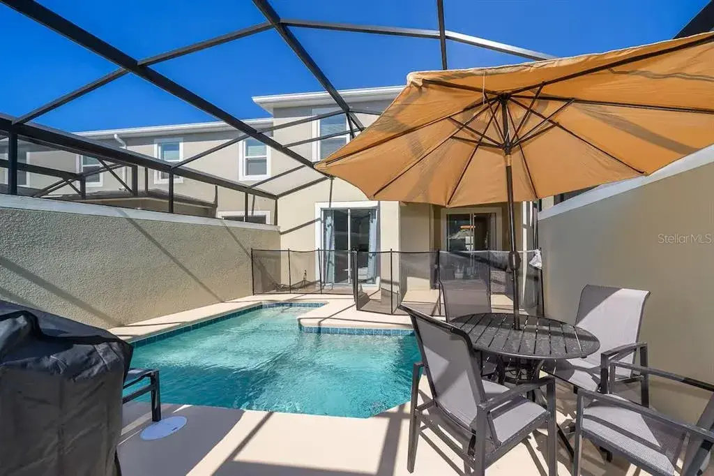 Private Pool
