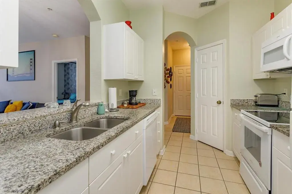 Property for sale at 2310 SILVER PALM DR UNIT 104, KISSIMMEE, FL, 34747