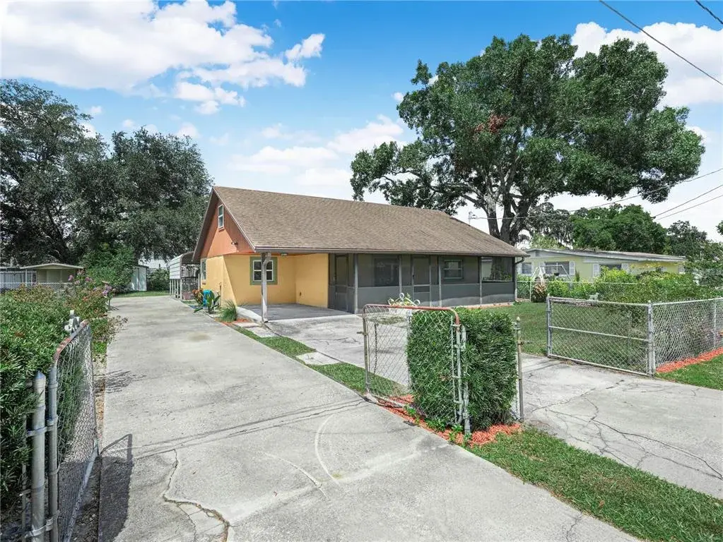 Property for sale at 1213 CHEROKEE DRIVE, KISSIMMEE, FL, 34744