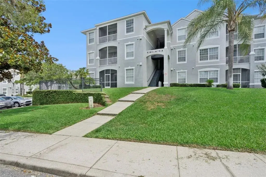 Property for sale at 8107 COCONUT PALM WAY UNIT 205, KISSIMMEE, FL, 34747