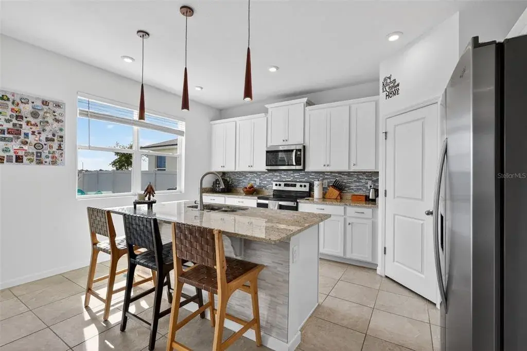 Property for sale at 1181 LAKESHORE BREEZE PLACE, KISSIMMEE, FL, 34747