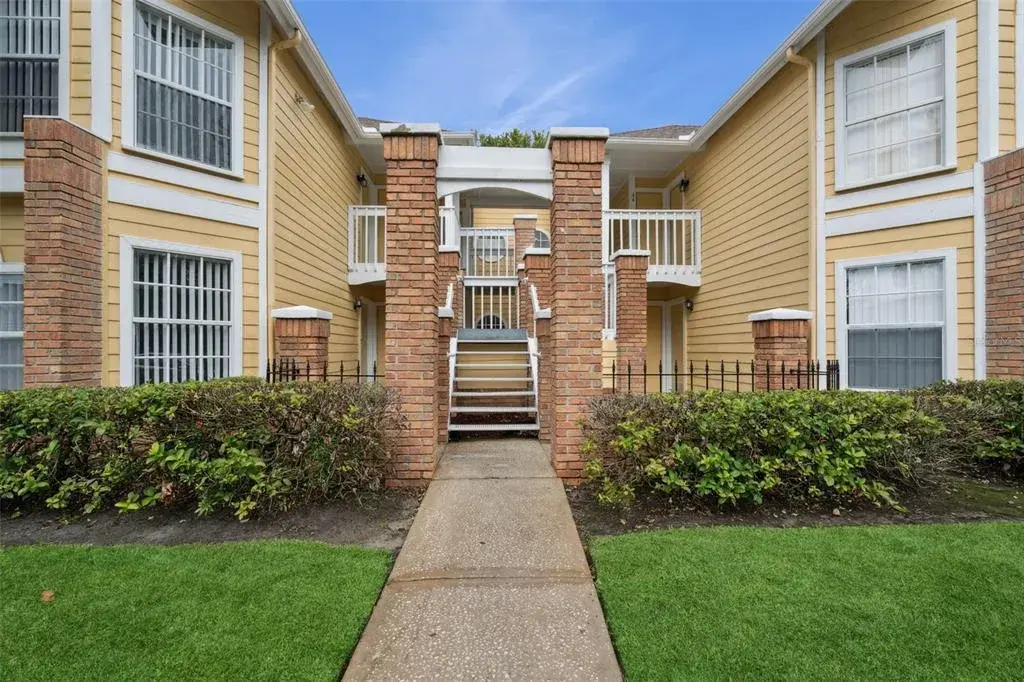 Property for sale at 2442 SWEETWATER CLUB CIRCLE UNIT 41, KISSIMMEE, FL, 34746