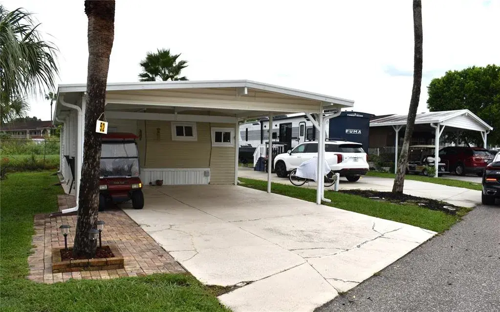 Property for sale at 9000 US HWY 192 UNIT 52, CLERMONT, FL, 34714