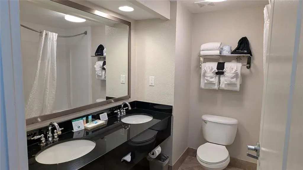 Property for sale at 3000 MAINGATE LANE UNIT 421, KISSIMMEE, FL, 34747