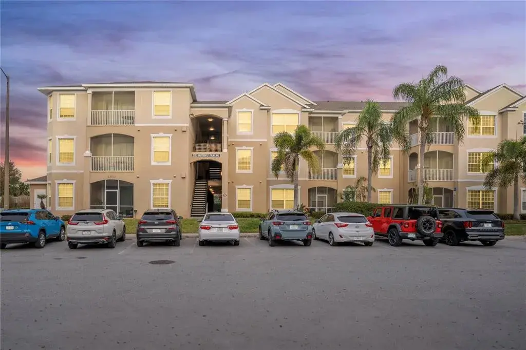 Property for sale at 2303 BUTTERFLY PALM WAY UNIT 303, KISSIMMEE, FL, 34747