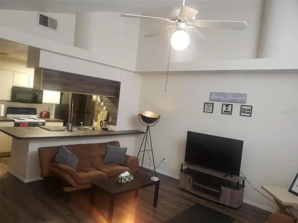 Property for sale at 2478 SWEETWATER CLUB CIRCLE UNIT 94, KISSIMMEE, FL, 34746