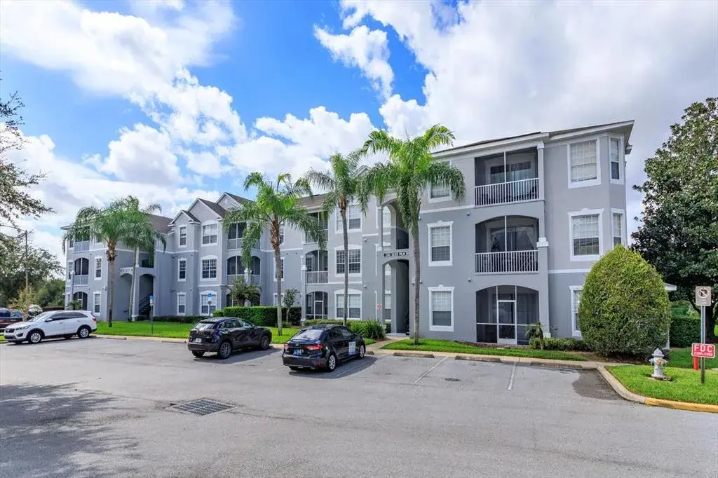 Property for sale at 2302 SILVER PALM DR UNIT 204, KISSIMMEE, FL, 34747