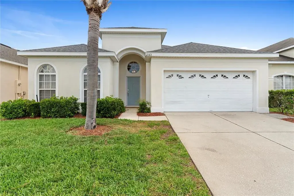 Your dream Vacation Home, Fully Furnished Pool Home!